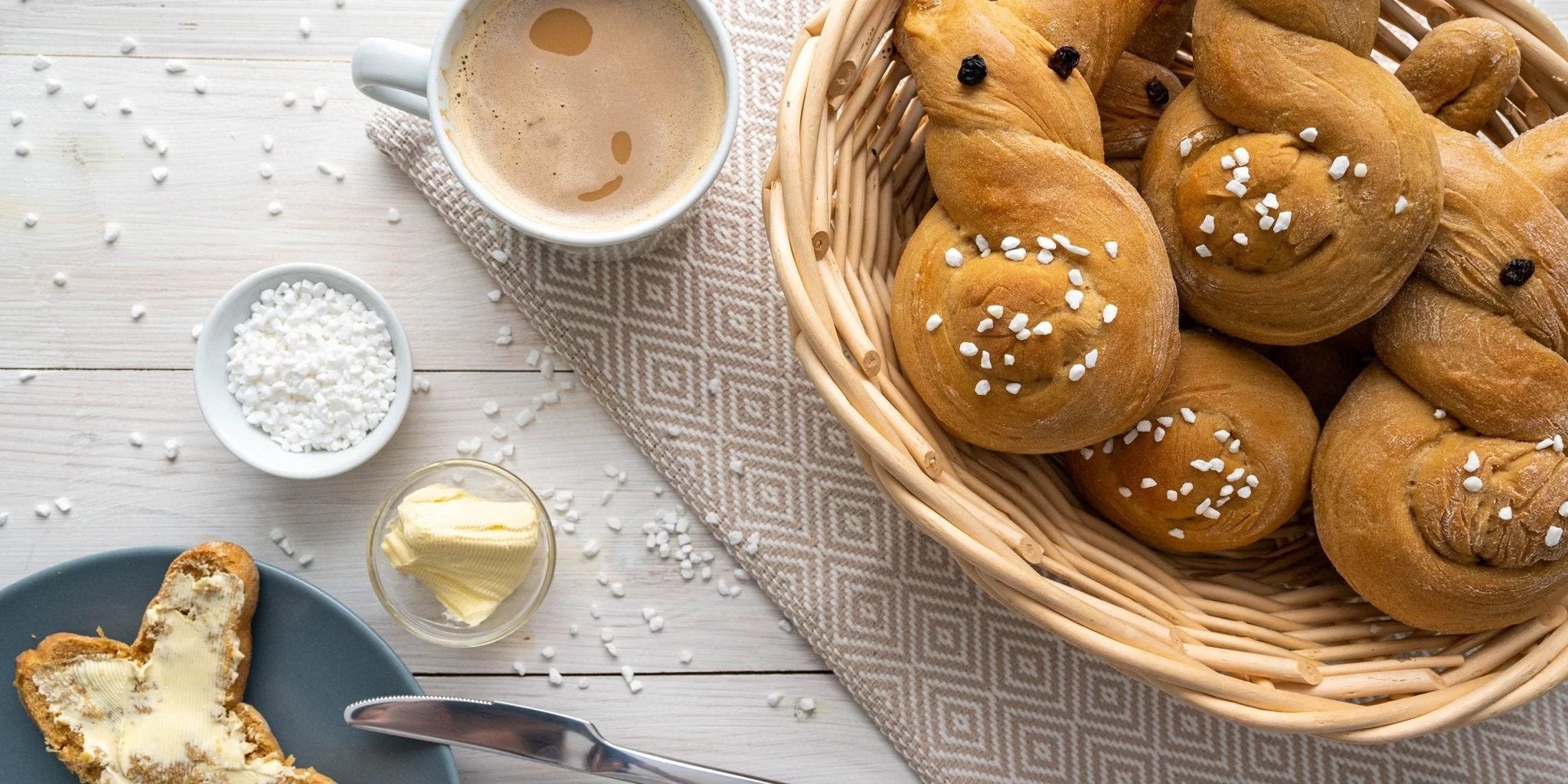 Rezept für vegane Osterhasen aus Hefeteig. - Kurkraft