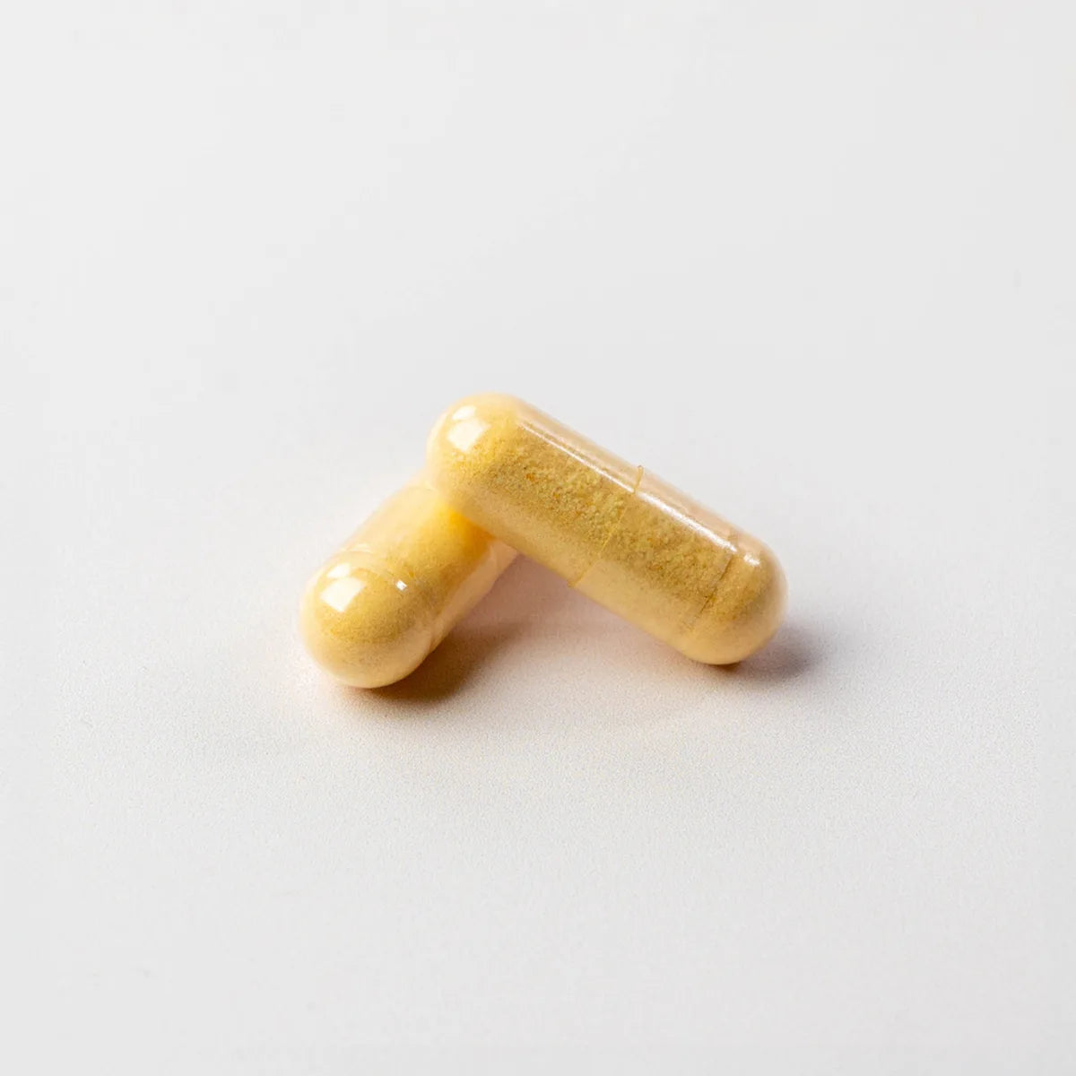 Hagebutten als natürliche Vitamin-C-Quelle im Vitamin B Komplex